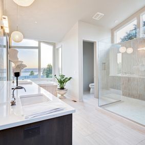 Modern Bathroom